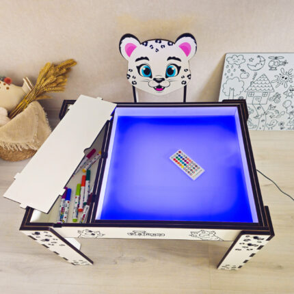 Mesa infantil montessori com luz e tampa reversível – modelo Leopardo das Neves com LED