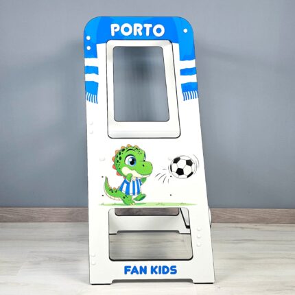 Torre educativa para crianças nas cores do FC Porto