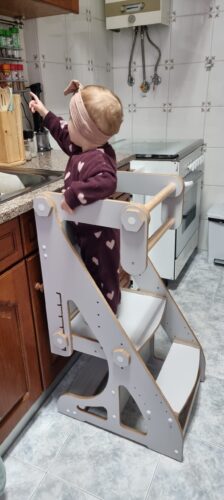 Torre de aprendizagem Montessori 4 em 1 Cinzenta – Aprendizagem, Mesa, Cadeira e Quadro Branco photo review